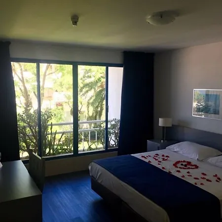 Apartahotel Almar