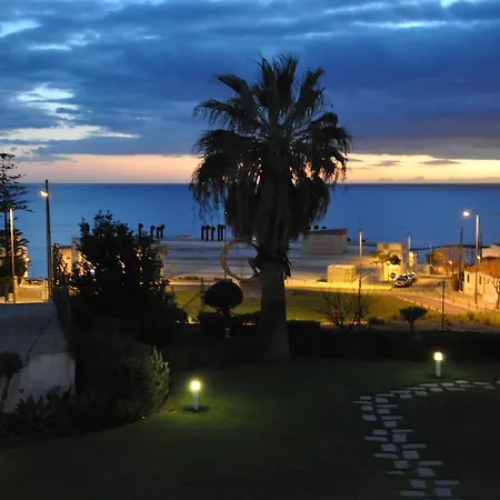 Apart Otel Almar 3*